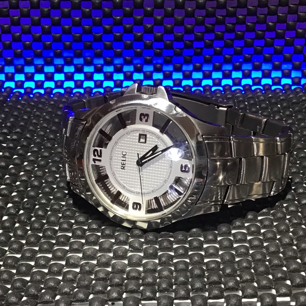 Relic Automatic - image 3